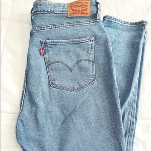 LEVIS 721 High Rise Skinny Women’s Jeans size: 33